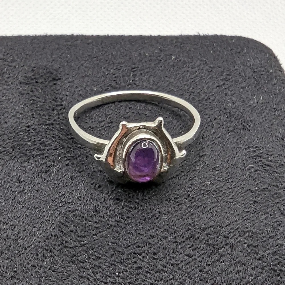 Amethyst dolphin ring - Picture 2 of 5